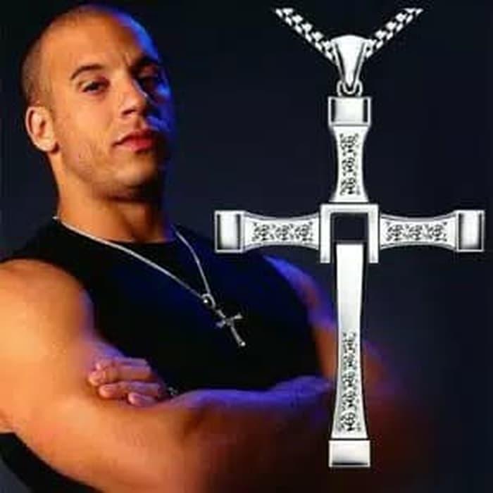 Kalung Salib Dominic Toretto