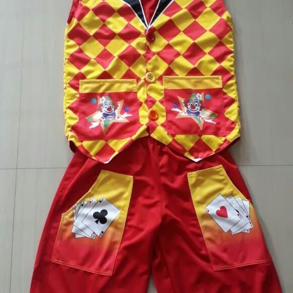 clown vest