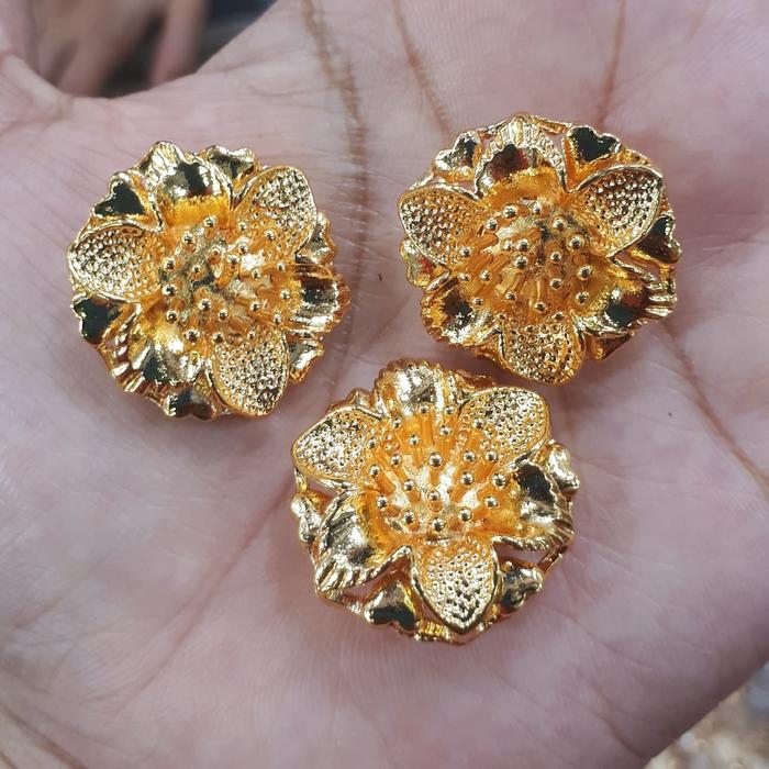 CHARM BUNGA EMAS BESAR