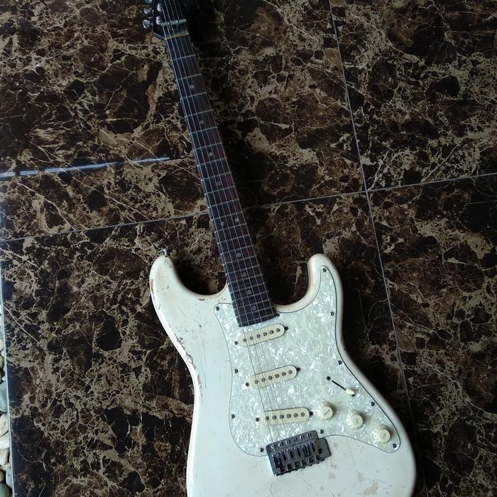 Tokai Japan vintage relic scalloped neck
