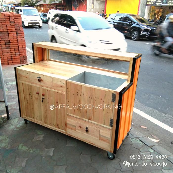 Booth Rombong Kayu Semi Kontainer