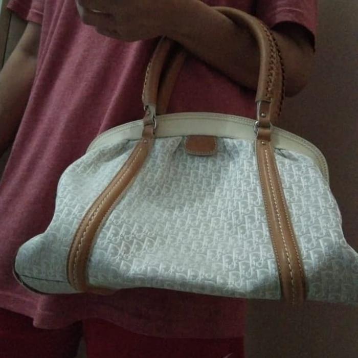 preloved authentic CD bag