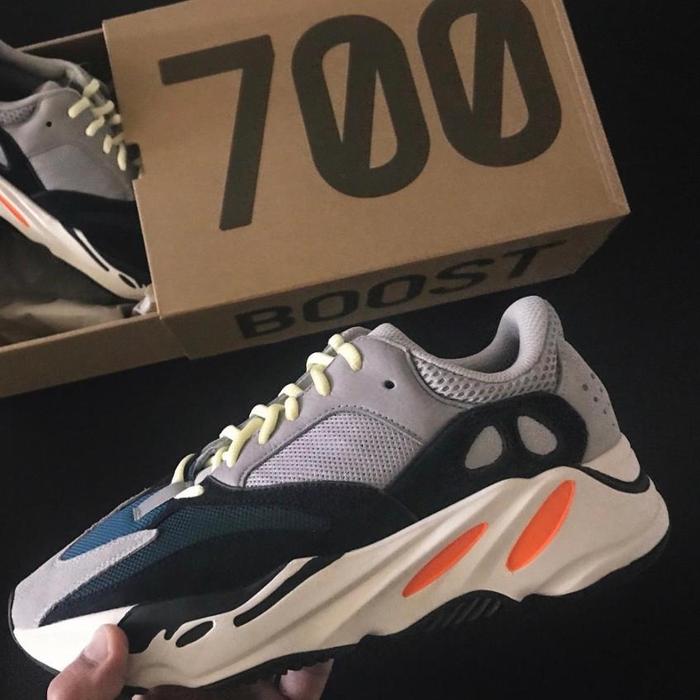 Adidas Yeezy Boost 700 Wave Runner US 9.5 - OG BNIBWT With ODD Bag