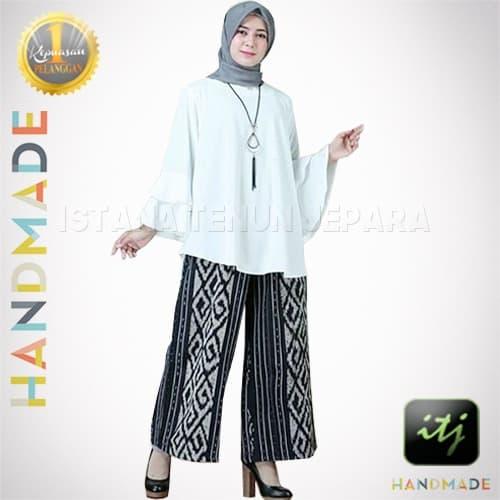 Celana Kulot Batik Wanita Penuh Gaya Tenun Ikat Troso