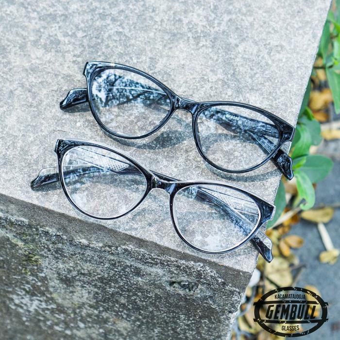 Frame Kacamata Cat Eye Tangkai Pegas