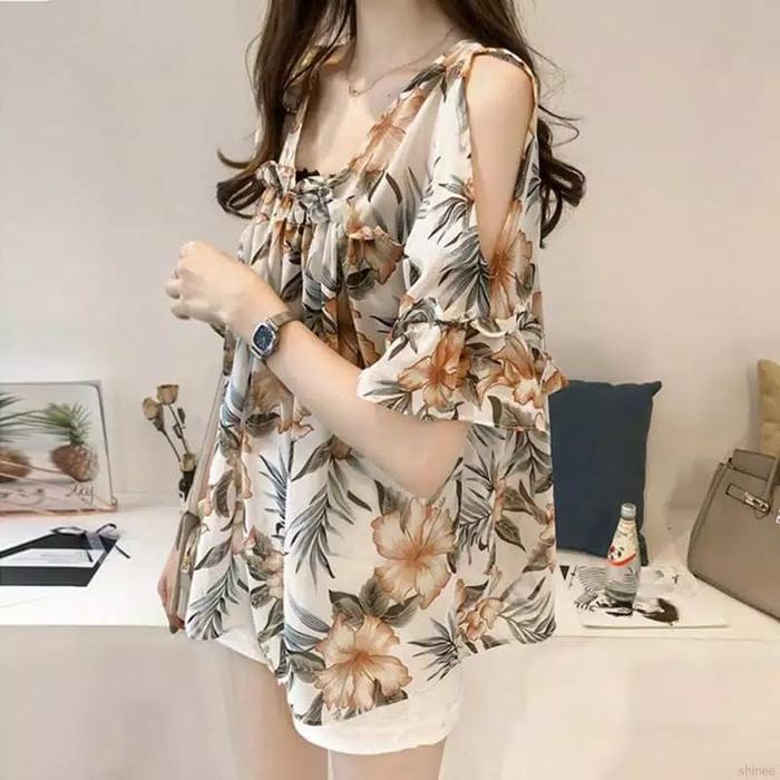 Blus Wanita Model Off-Shoulder dan Potongan Longgar Bahan Sifon