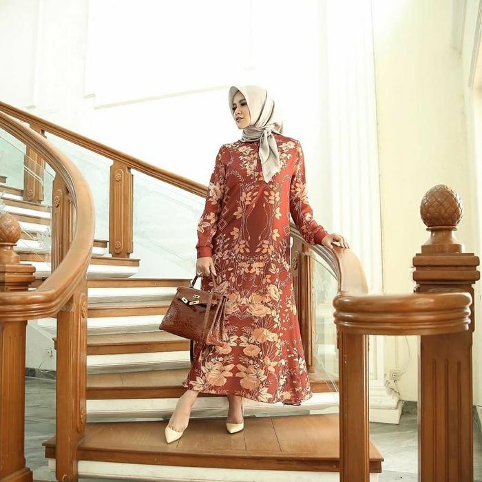 Dress Radwah X Olla Ramlan Teracota
