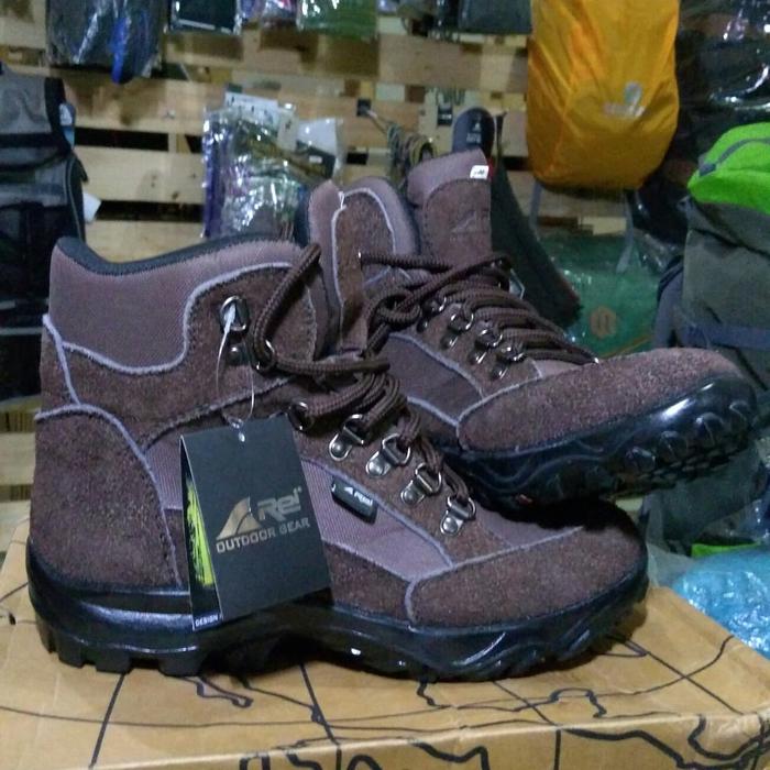 Sepatu Arei Brown