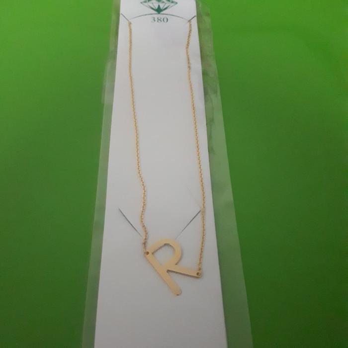 Kalung huruf R