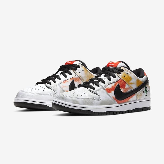 Nike SB Dunk Low "Raygun Tie Dye White"