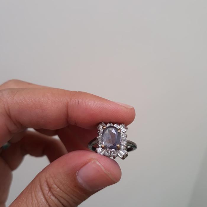 Purple Safir Ceylon Natural