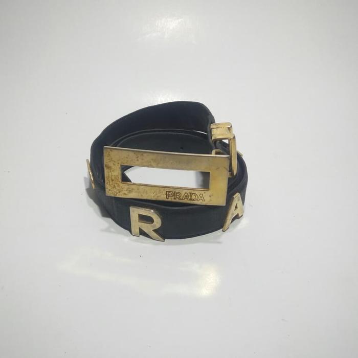 tali pinggang second prada