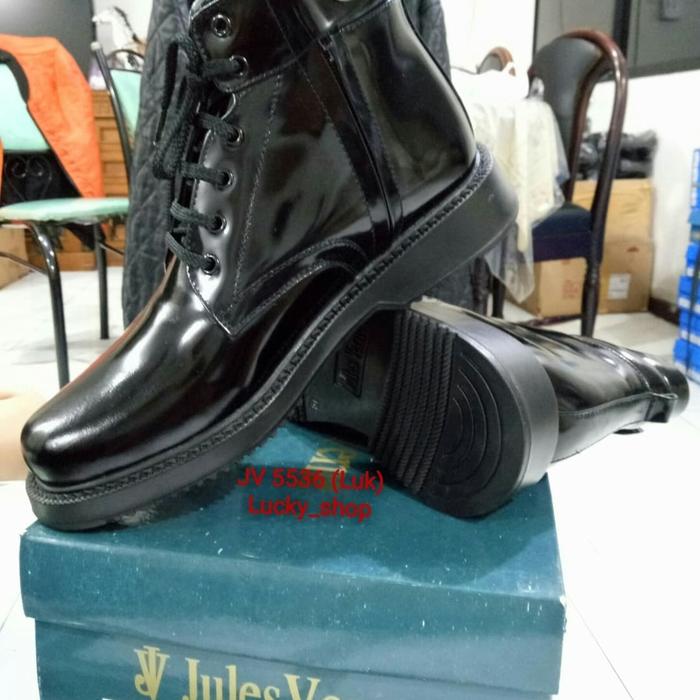 Sepatu Jules Verne 5536