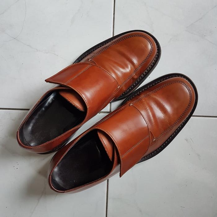 PreLoved PRADA Original Learher Shoes Size 43-44