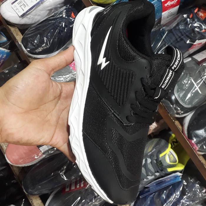 sepatu kets hitam EAGLE eternal original