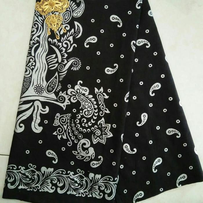Kain Batik Prada Silver Keris Pusaka