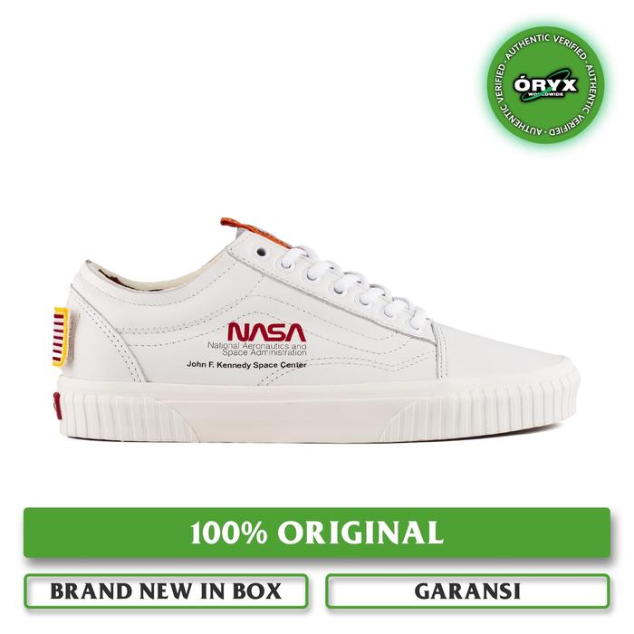 Vans Old Skool x NASA “Space Voyager” True white