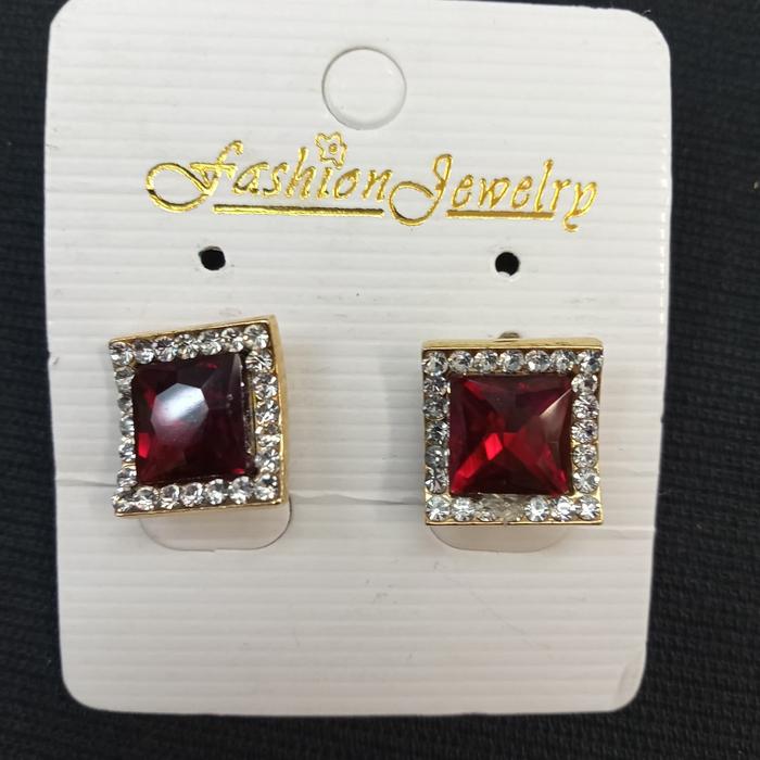 Anting fashion batu merah