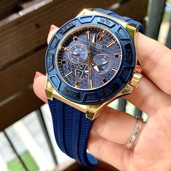 Jam Tangan Pria Merek Guess W0674G2 Rubber Blue Original 4.5cm
