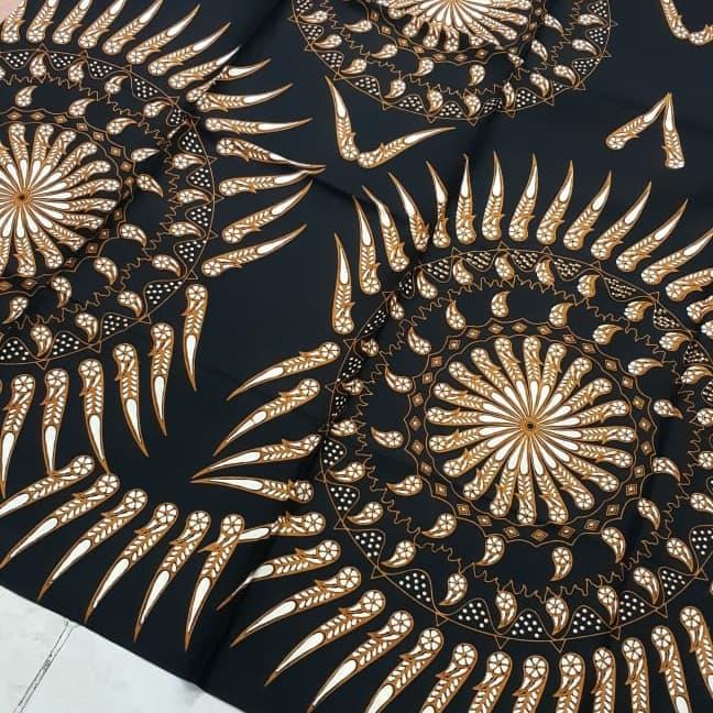 kain Batik solo motif terang bulan purnama