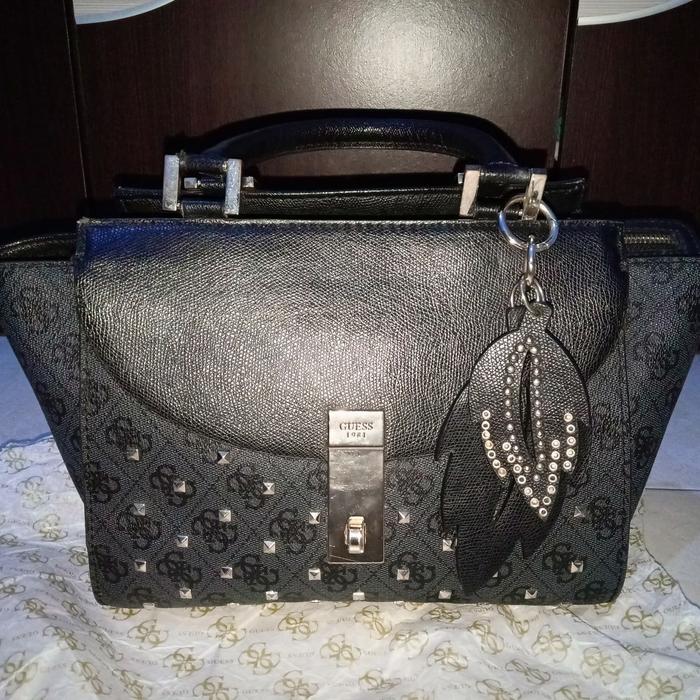 Preloved Guess Bag Black