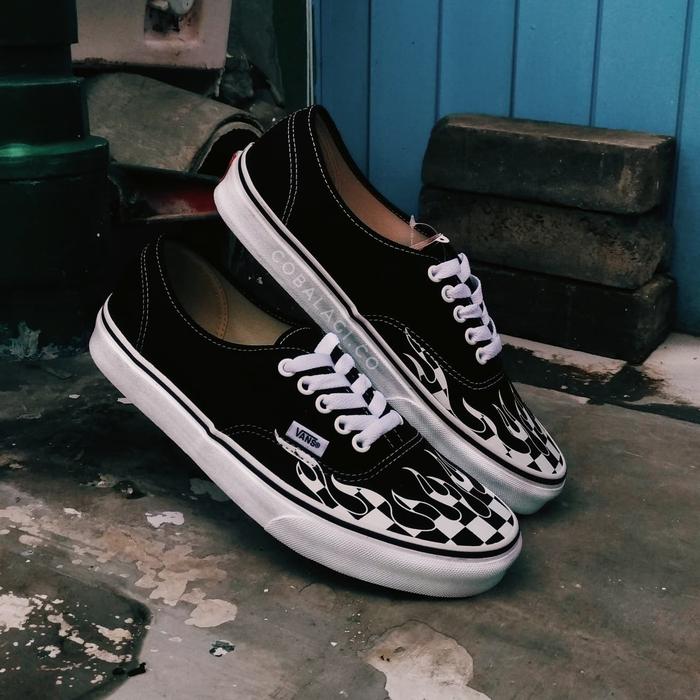 Vans Authentic Flame Black White BNIB Resmi
