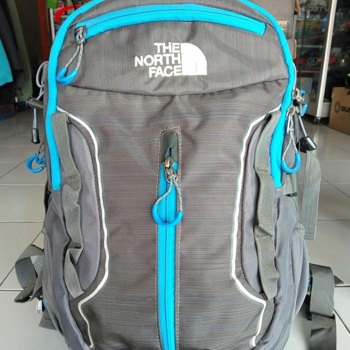 tas The North Face adventure 25L abu-abu