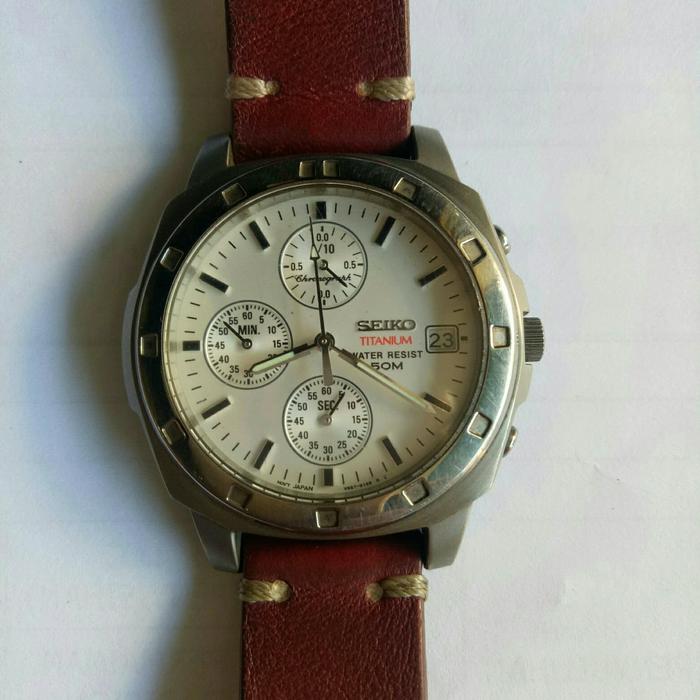 seiko chronograph titanium