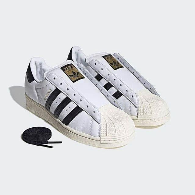 ADIDAS ORIGINALS SUPERSTAR LACELESS CLASSIC SLIP ON “