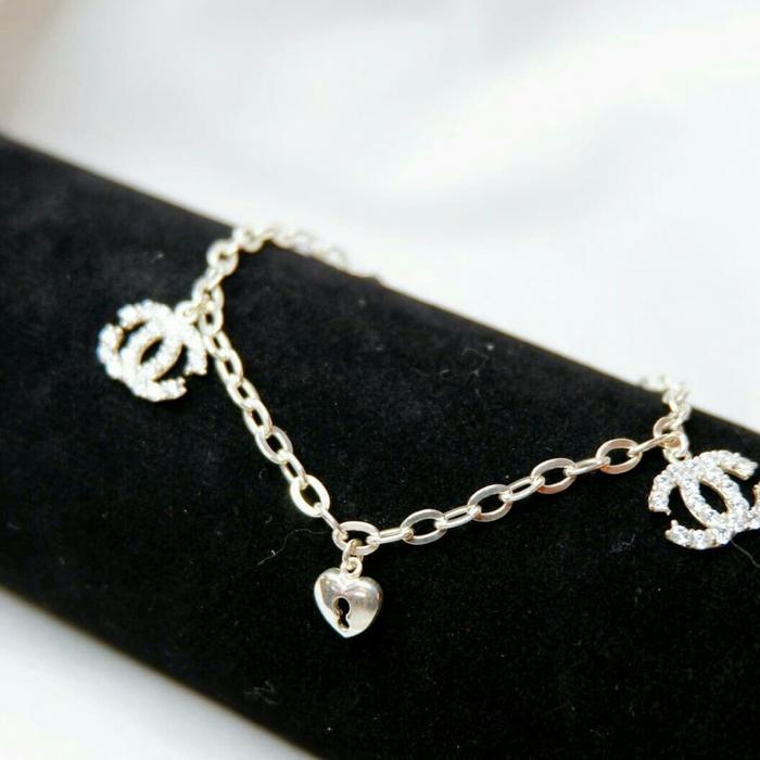 Gelang Tangan rantai Motif chanel silver perak /gelang tangan chanel