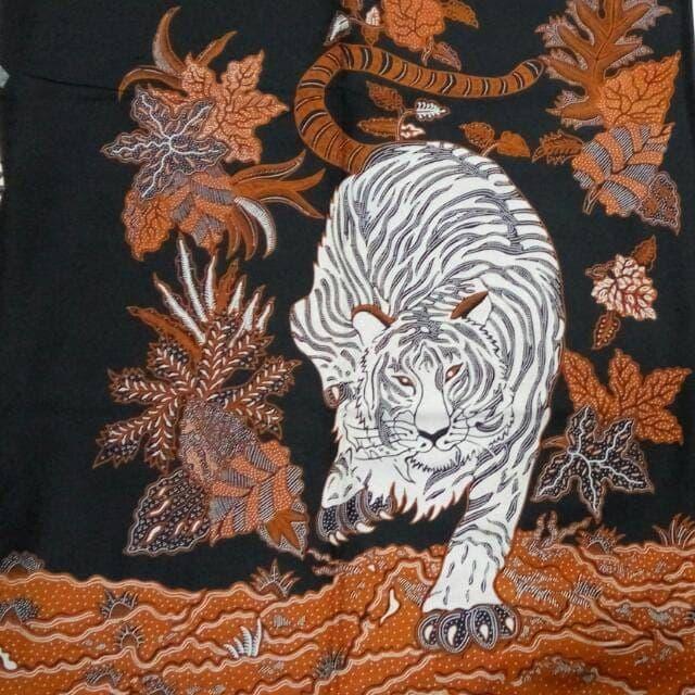 Kain Batik Laweyan solo motif macan putih