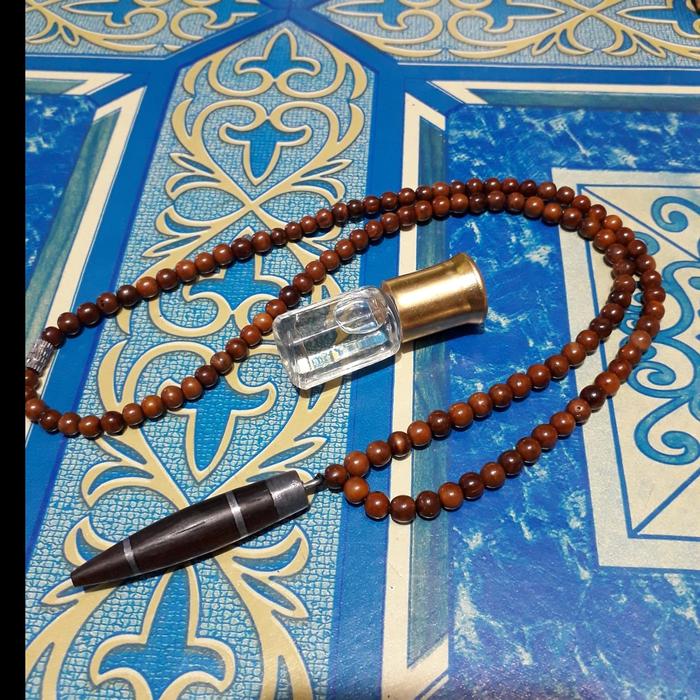 kalung cemeti ali ulin