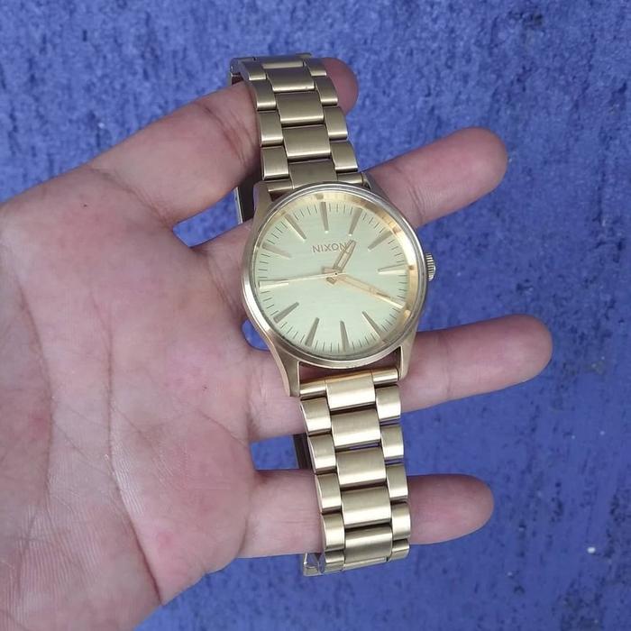 nixon sentry 38 gold