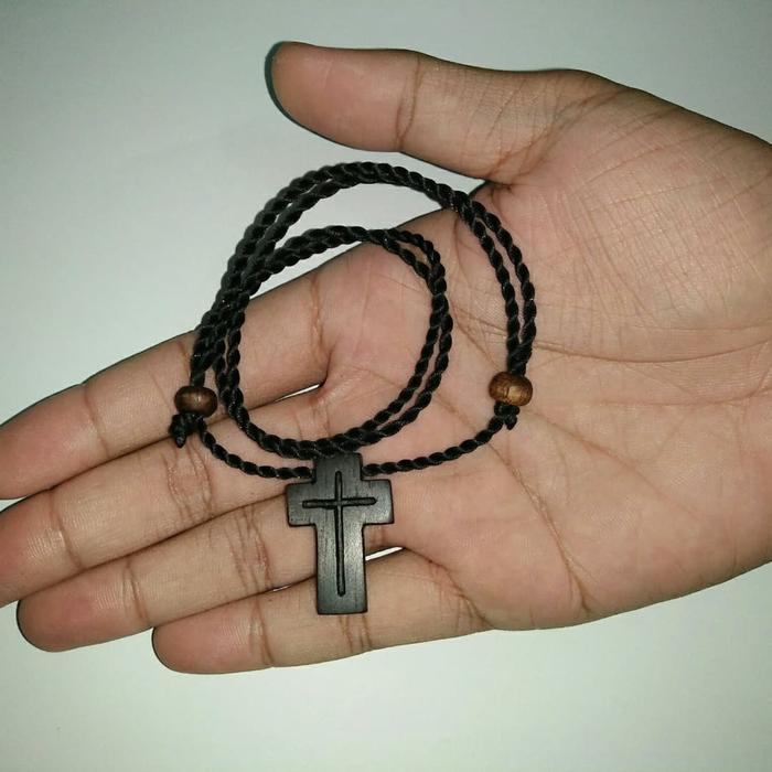 Kalung Salib Ukir Tangan - Kayu langka Macassar Black Ebony