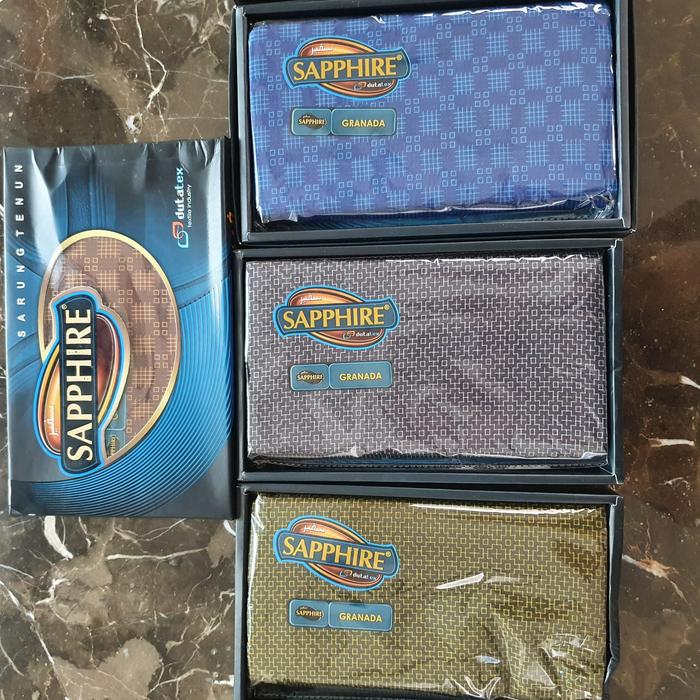 SARUNG SAPPHIRE GRANADA