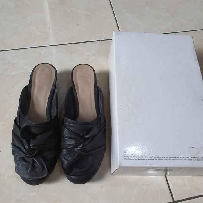 preloved sepatu elle