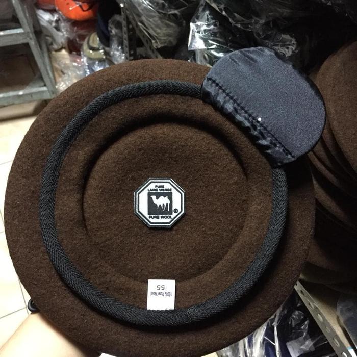Topi Baret AKMIL, Camel Asli Onta Hitam