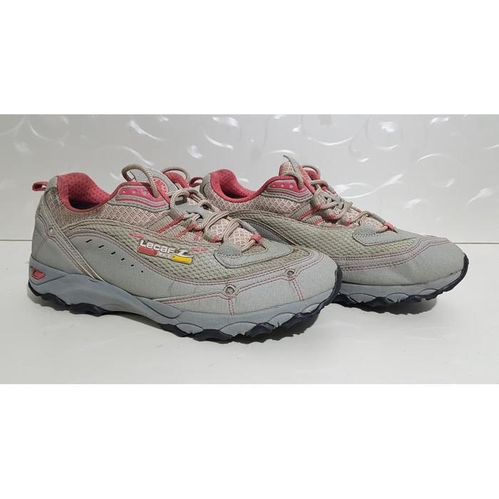 Sepatu Lecaf - Korea - Size 38 sd 39 - Original 100% Second S