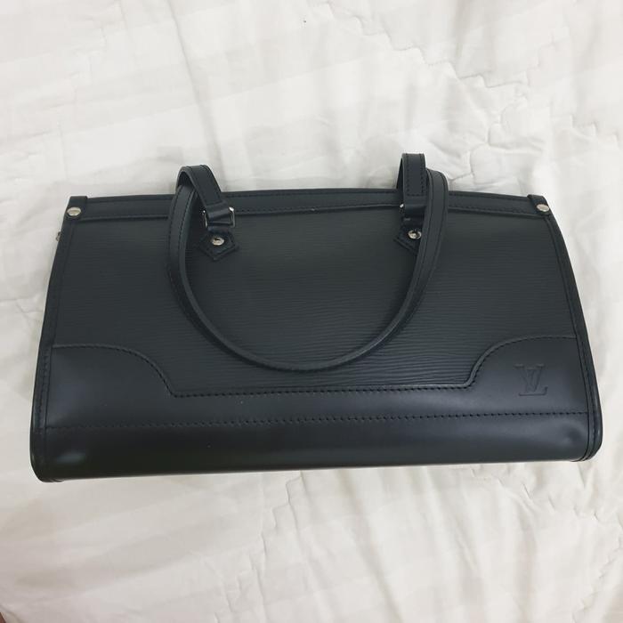Louis Vuitton (Preloved) Black authentic