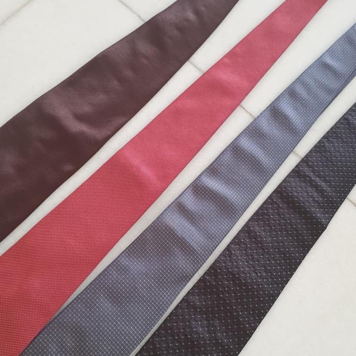 Dasi Hugo Boss 100% ORI KONDISI 99% MEN TIE Kemeja Jas Suit