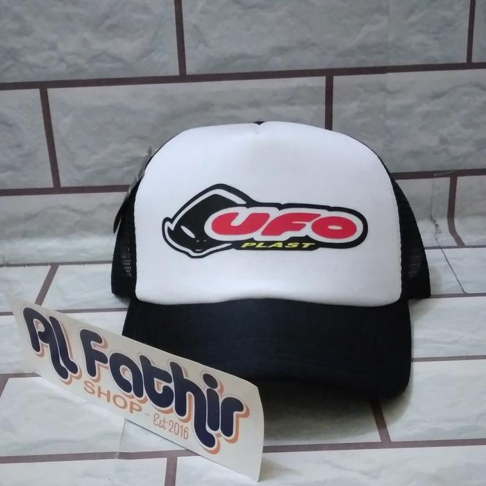 Topi Trucker Hat - Logo Ufo Plast - Hitam Putih - Polyflex - Murah