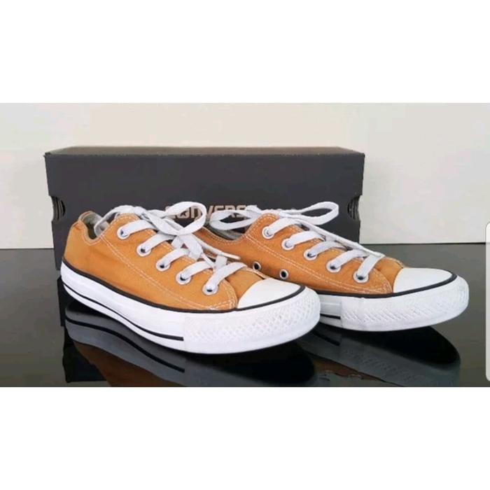 Sepatu Converse - USA AMERIKA - Size 35 sd 36 - Original 100 % - Bekas