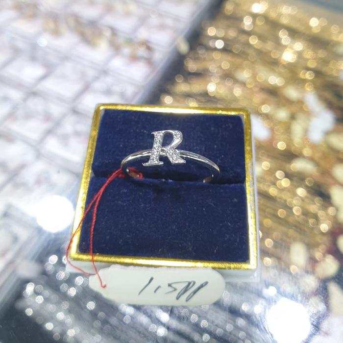 Cincin emas putih kadar 750 inisial R