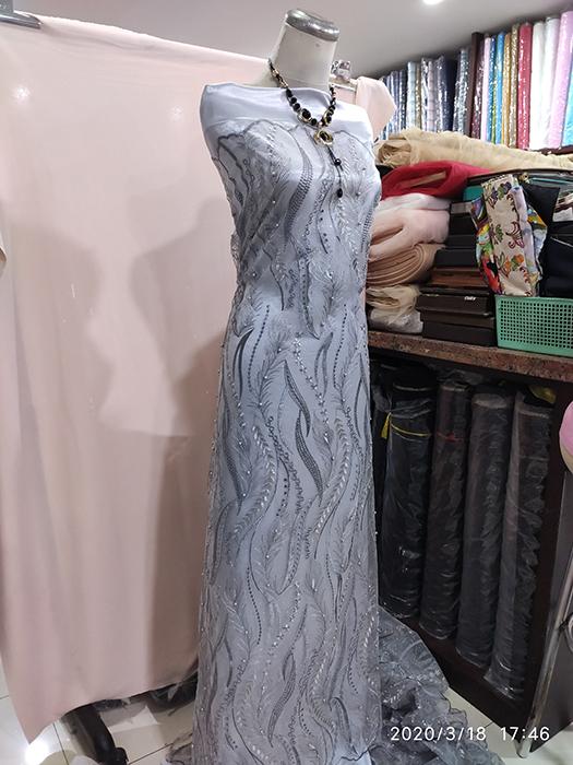 Kain Tile Brokat Salur Mutiara - Silver