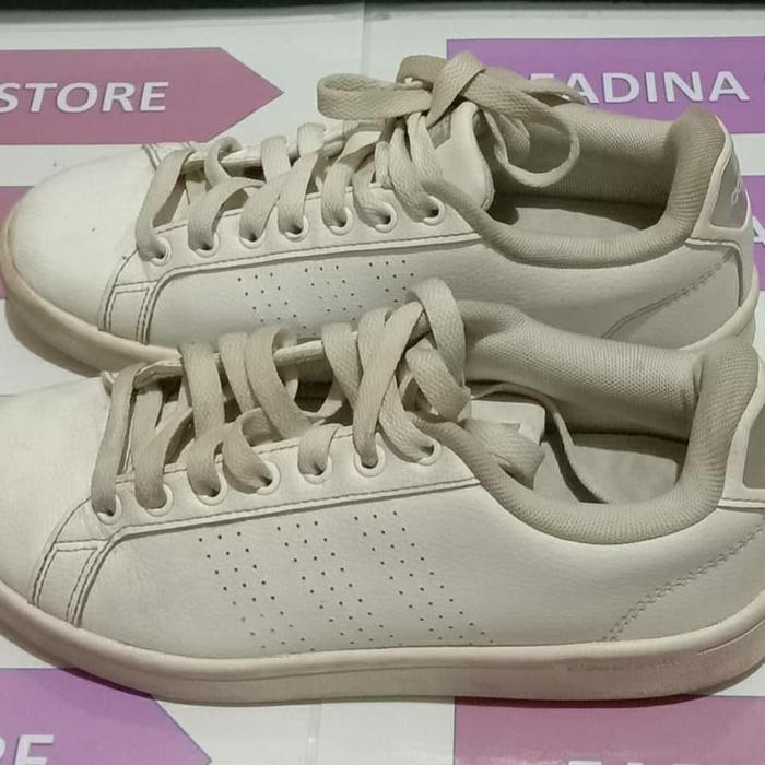 Sepatu Adidas Neo Ukuran 36 second