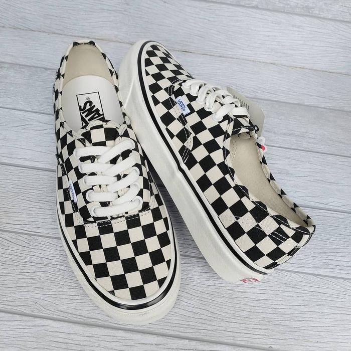Vans Authentic 44 DX Anaheim Factory chekerboard bw Original
