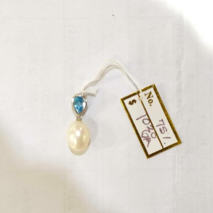 Liontin Mutiara Asli Emas Putih 750