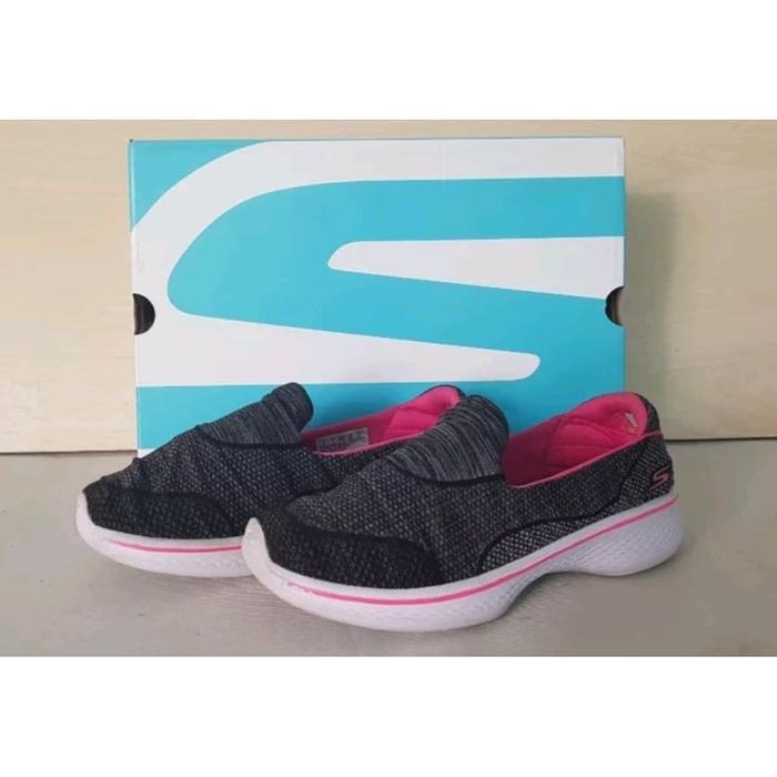 Sepatu Skechers Goga Max - Size 33 sd 34- Original 100 % - Bekas