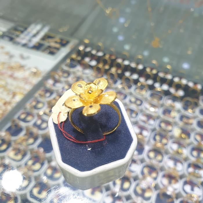 Cincin emas tua kadar 700(22k) model rose kendari