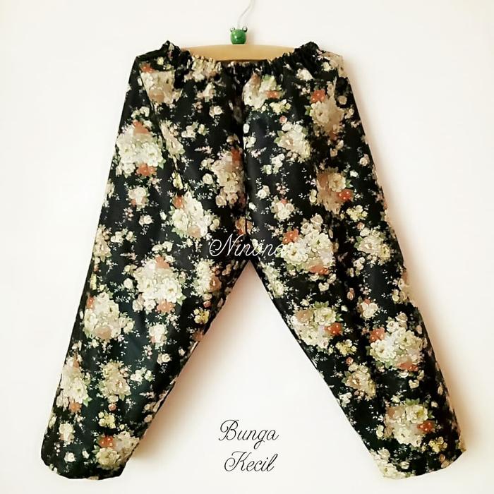 Katun Jepang | Celana Anak | Bunga Kecil